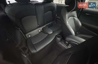 Хетчбек MINI Cooper 2016 в Києві фото 9 Хетчбек MINI Cooper 2016 в Києві