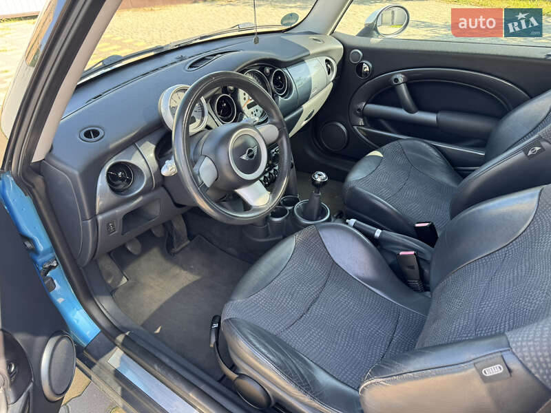 Хетчбек MINI Cooper 2004 в Яготині фото 4 Хетчбек MINI Cooper 2004 в Яготині
