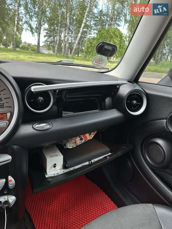 Хетчбек MINI Cooper 2009 в Житомирі фото 19 Хетчбек MINI Cooper 2009 в Житомирі