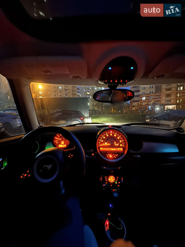 Хетчбек MINI Cooper 2011 в Києві