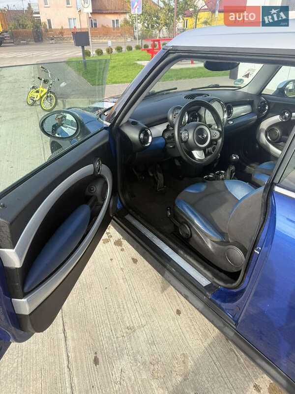 Хэтчбек MINI Cooper 2008 в Вараше