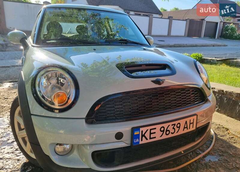 MINI Cooper 2011