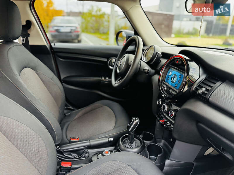 Хетчбек MINI Cooper 2020 в Здолбуніві