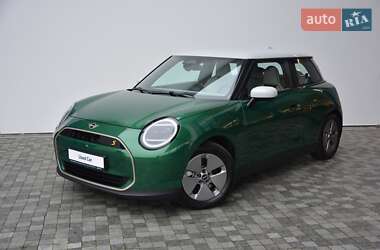 Хэтчбек MINI Cooper 2024 в Киеве