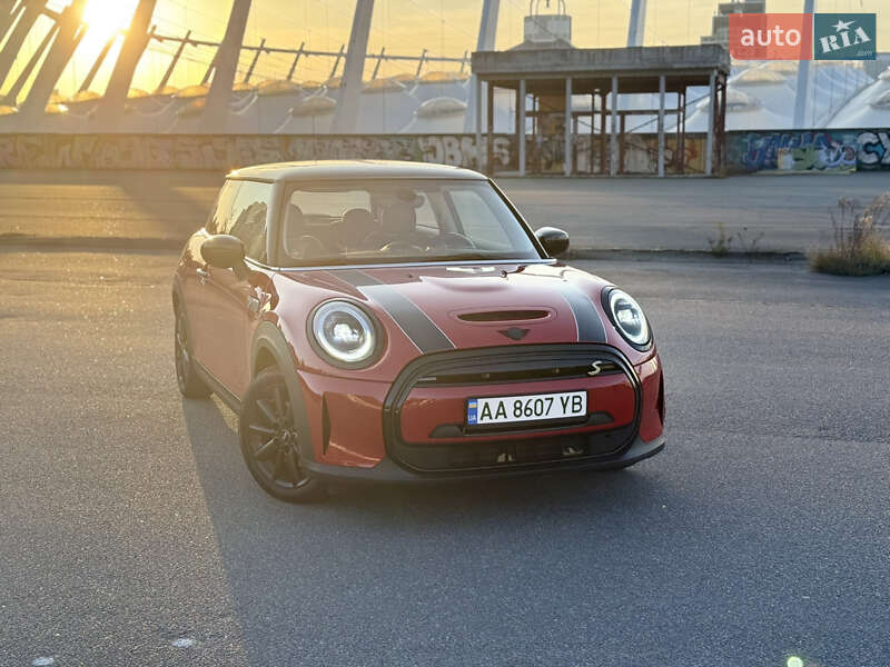 Хетчбек MINI Cooper 2021 в Києві