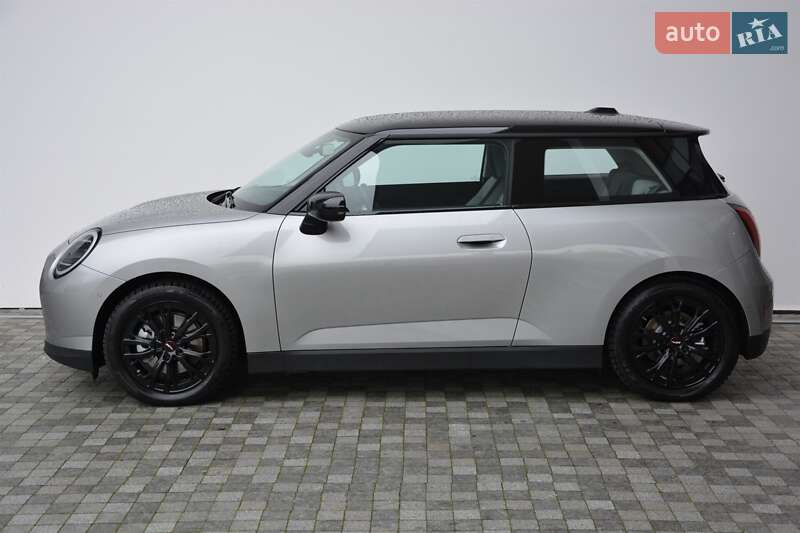 Хэтчбек MINI Cooper 2024 в Киеве