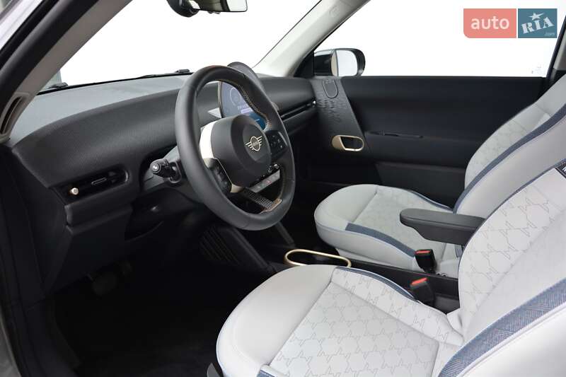 Хэтчбек MINI Cooper 2024 в Киеве