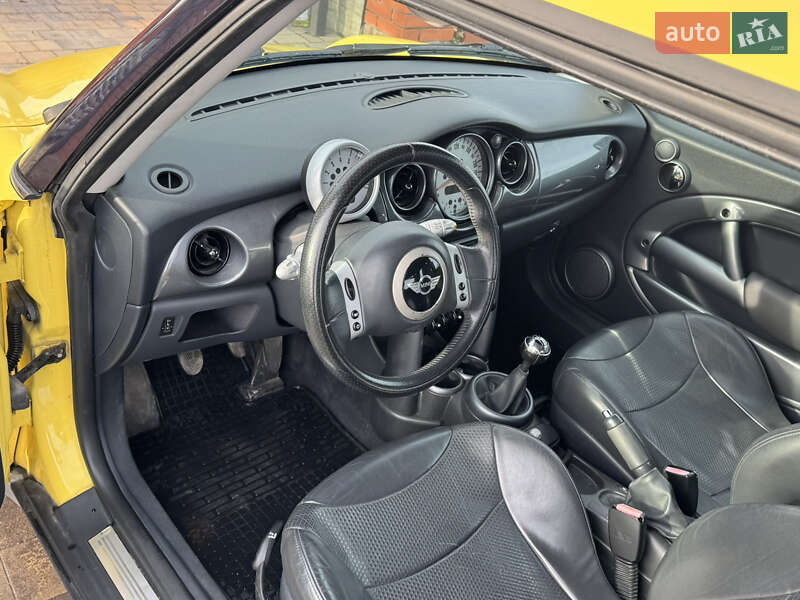Хэтчбек MINI Cooper 2005 в Киеве