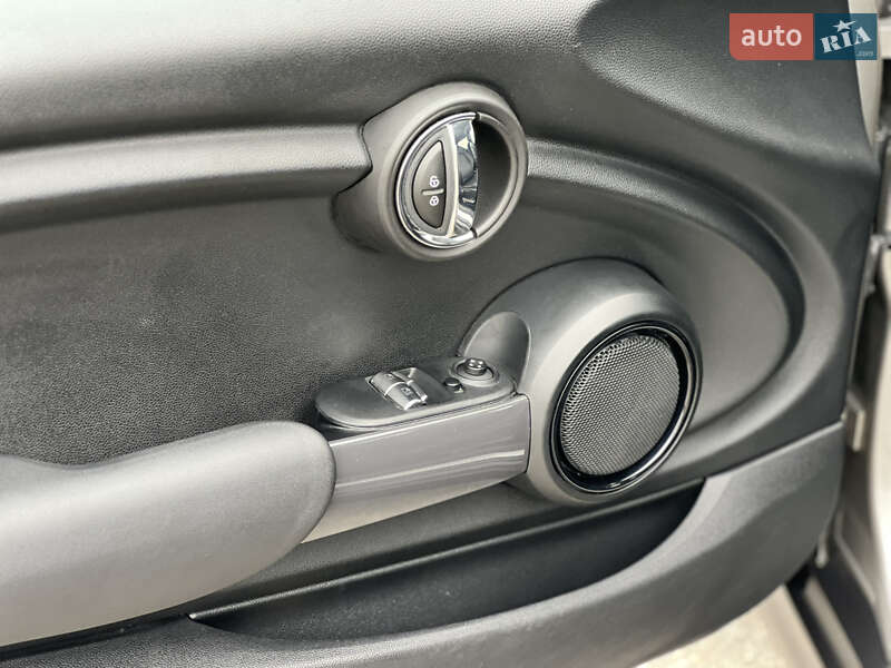 Хетчбек MINI Cooper 2017 в Києві фото 10 Хетчбек MINI Cooper 2017 в Києві