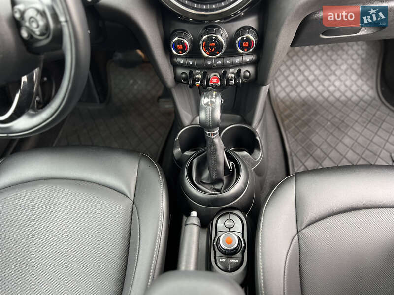 Хетчбек MINI Cooper 2017 в Києві фото 18 Хетчбек MINI Cooper 2017 в Києві