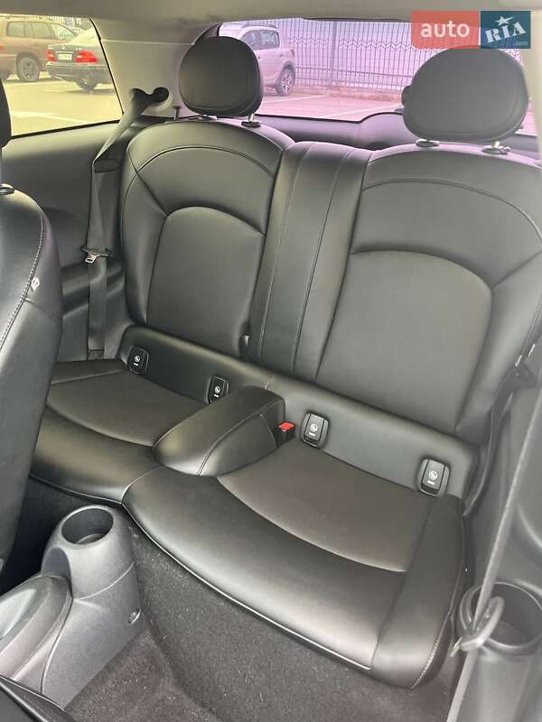 Хэтчбек MINI Cooper 2015 в Киеве фото 14 Хэтчбек MINI Cooper 2015 в Киеве