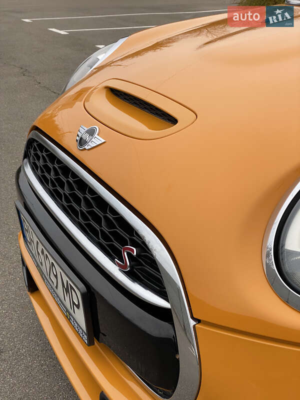 Хэтчбек MINI Cooper 2015 в Киеве