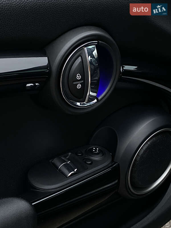 Хэтчбек MINI Cooper 2015 в Киеве