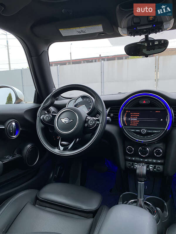 Хэтчбек MINI Cooper 2015 в Киеве