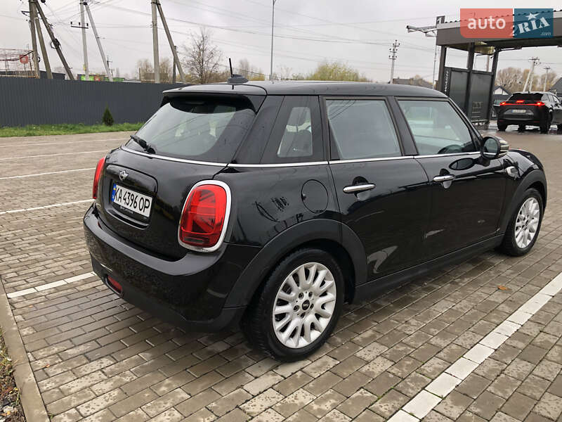 Хетчбек MINI Cooper 2015 в Києві