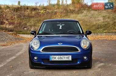 Хэтчбек MINI Cooper 2008 в Ровно