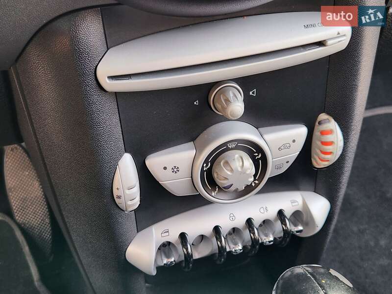 Хэтчбек MINI Cooper 2008 в Ровно фото 24 Хэтчбек MINI Cooper 2008 в Ровно
