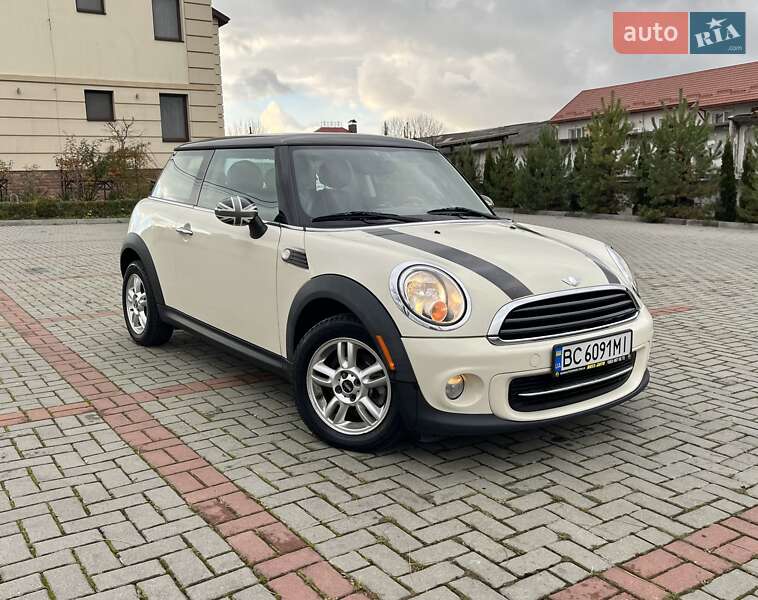 Хэтчбек MINI Cooper 2011 в Золочеве