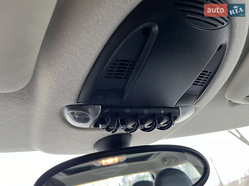 Хэтчбек MINI Cooper 2011 в Золочеве