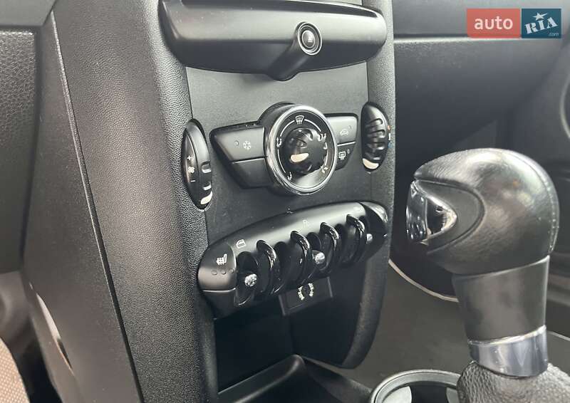 Хэтчбек MINI Cooper 2011 в Золочеве