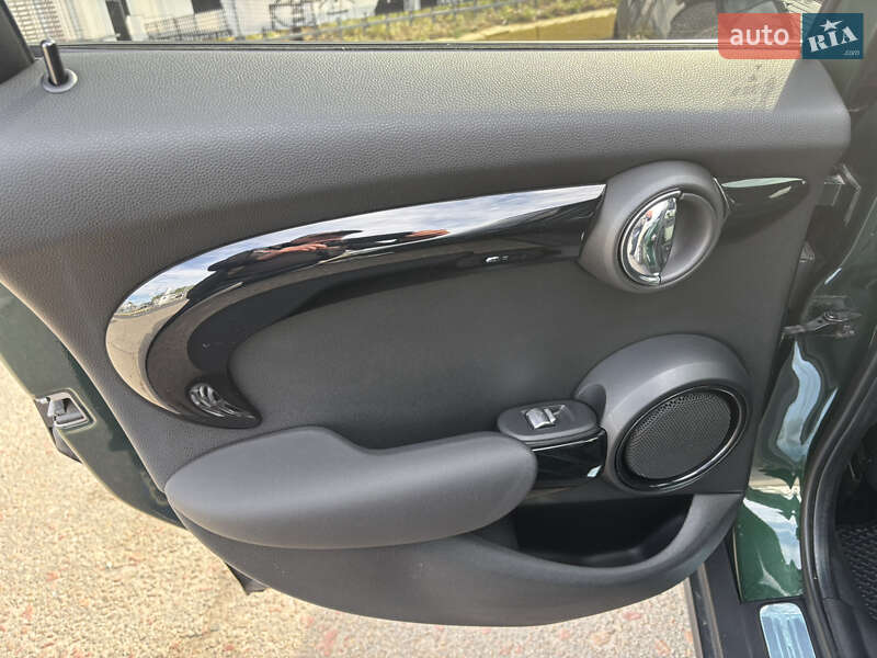 Хэтчбек MINI Cooper 2018 в Киеве фото 10 Хэтчбек MINI Cooper 2018 в Киеве