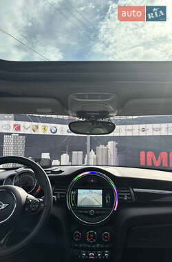 Хэтчбек MINI Cooper 2018 в Киеве