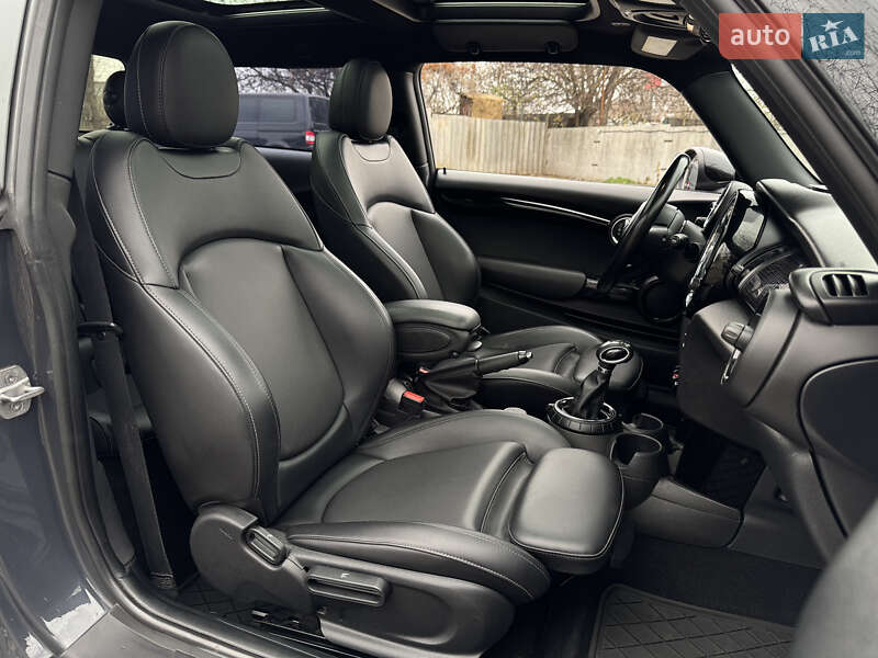 Хэтчбек MINI Cooper 2015 в Киеве