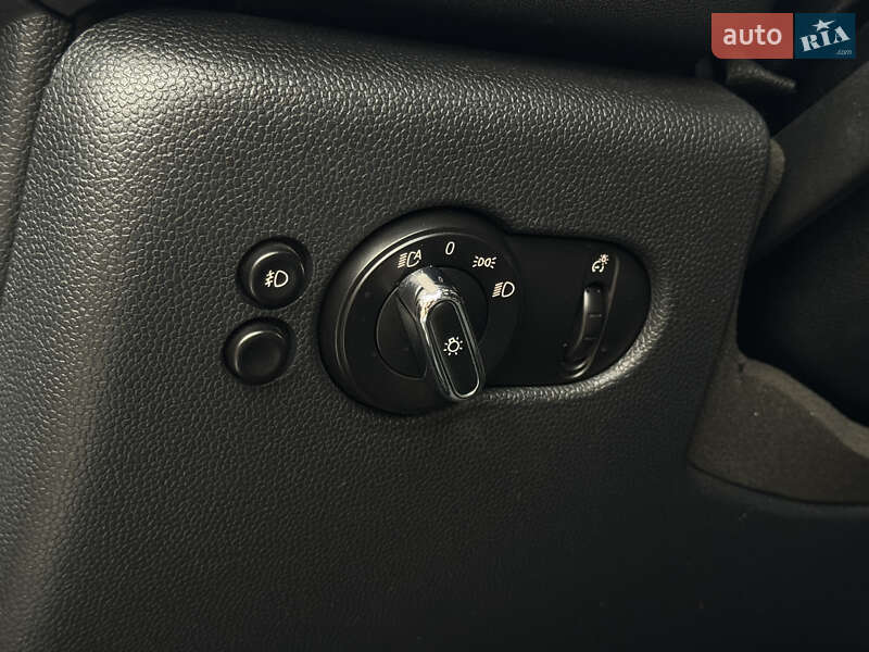 Хэтчбек MINI Cooper 2015 в Киеве