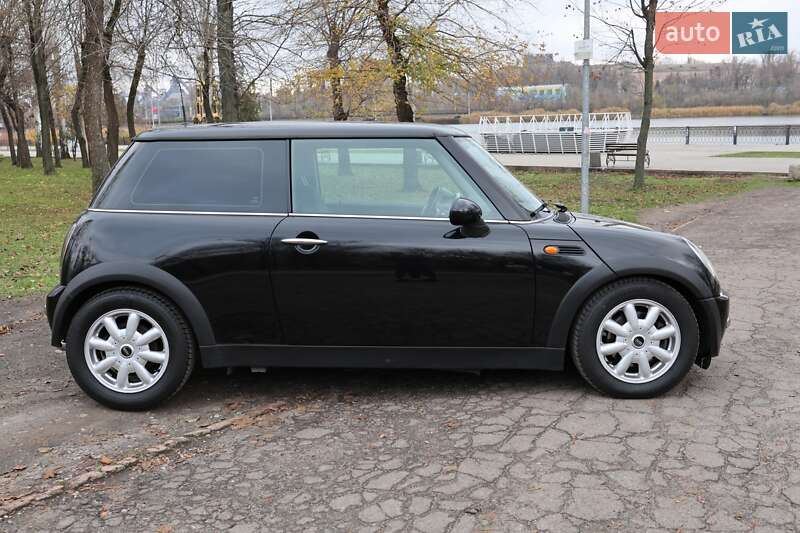 Хэтчбек MINI Cooper 2002 в Кривом Роге фото 3 Хэтчбек MINI Cooper 2002 в Кривом Роге