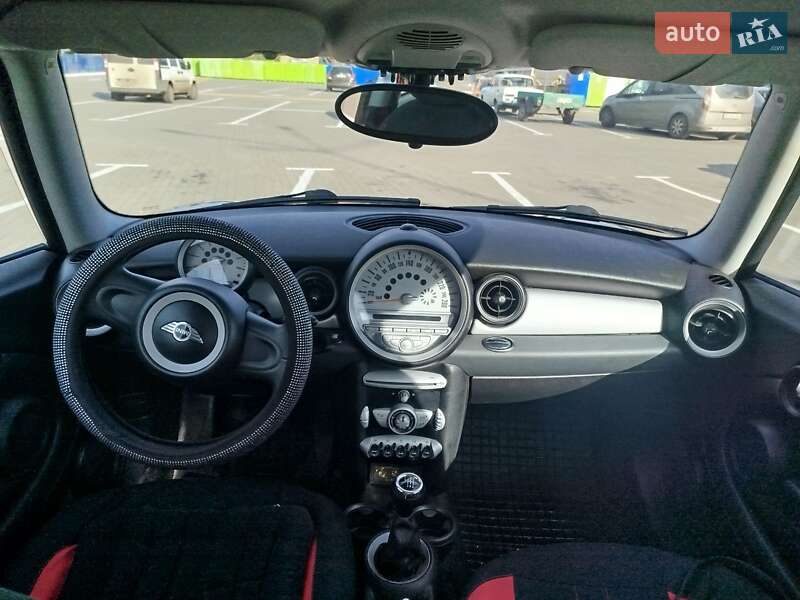 Хэтчбек MINI Cooper 2009 в Прилуках фото 5 Хэтчбек MINI Cooper 2009 в Прилуках