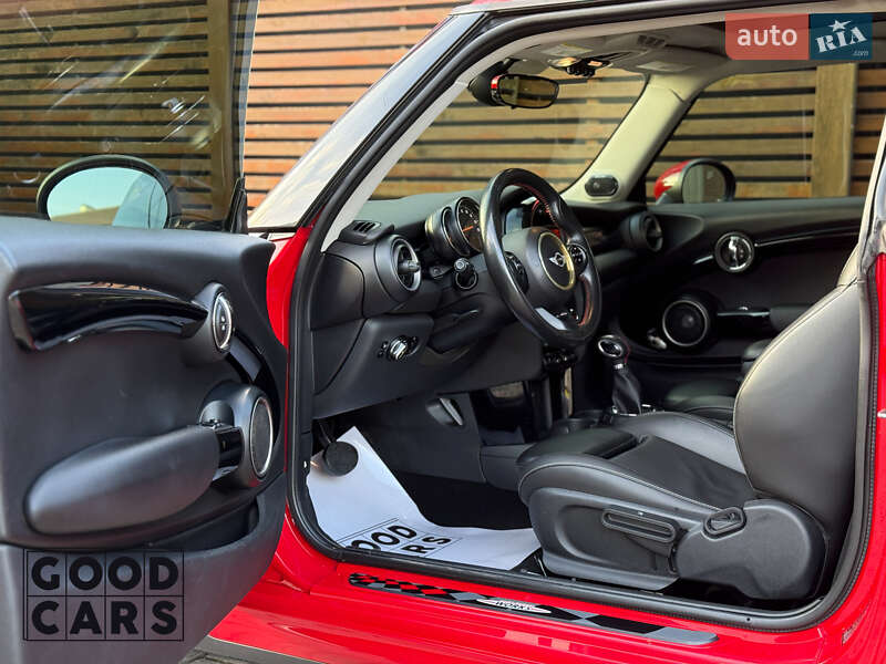 Хэтчбек MINI Cooper 2015 в Одессе