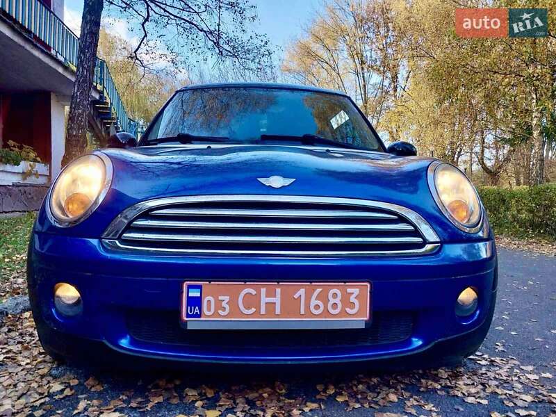 Хэтчбек MINI Cooper 2008 в Солотвине