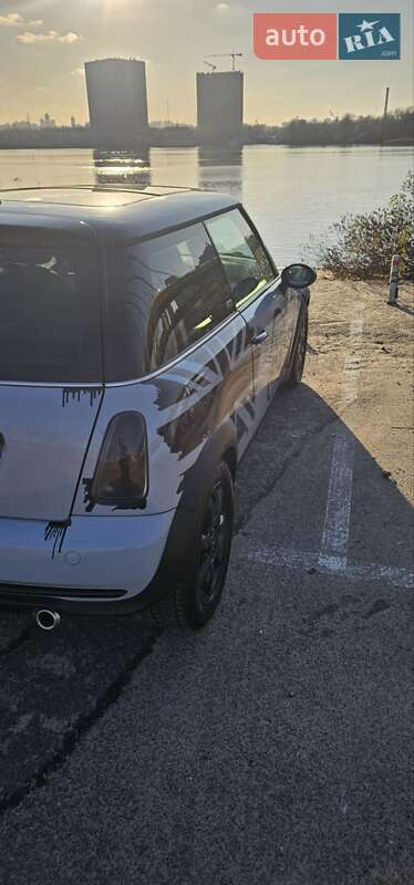 Хетчбек MINI Cooper 2006 в Києві