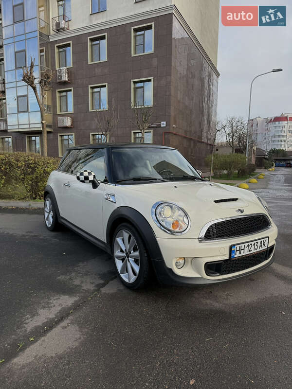 Хетчбек MINI Cooper 2013 в Одесі фото 4 Хетчбек MINI Cooper 2013 в Одесі