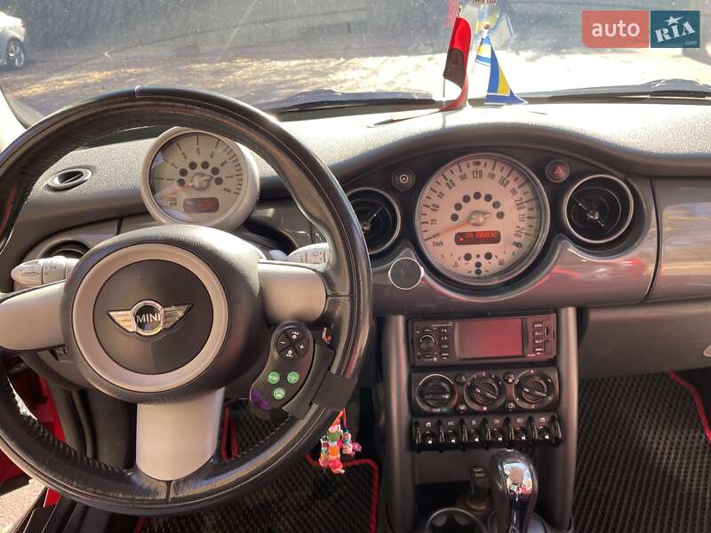 Хэтчбек MINI Cooper 2004 в Одессе