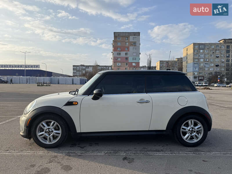 Хэтчбек MINI Cooper 2012 в Кропивницком фото 3 Хэтчбек MINI Cooper 2012 в Кропивницком