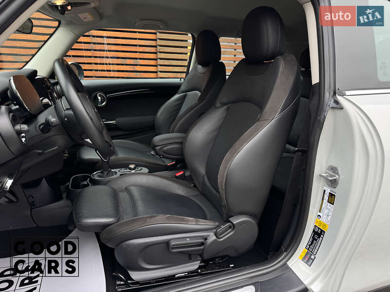 Хэтчбек MINI Cooper 2021 в Одессе