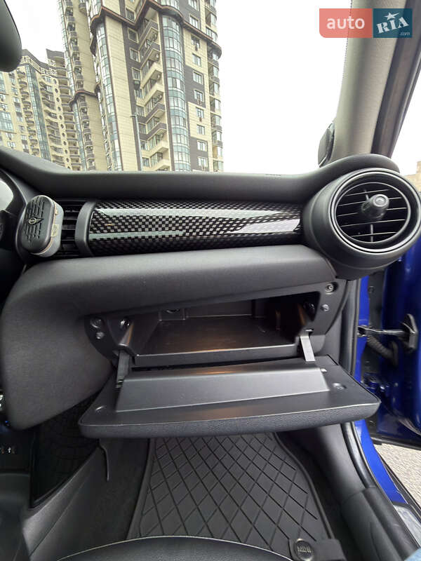 Хэтчбек MINI Cooper 2018 в Киеве фото 19 Хэтчбек MINI Cooper 2018 в Киеве