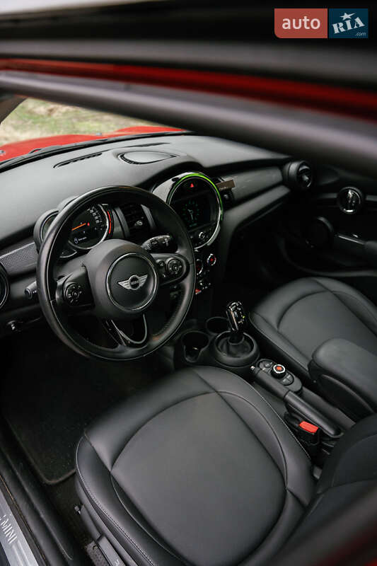 Хэтчбек MINI Cooper 2021 в Кременчуге фото 27 Хэтчбек MINI Cooper 2021 в Кременчуге
