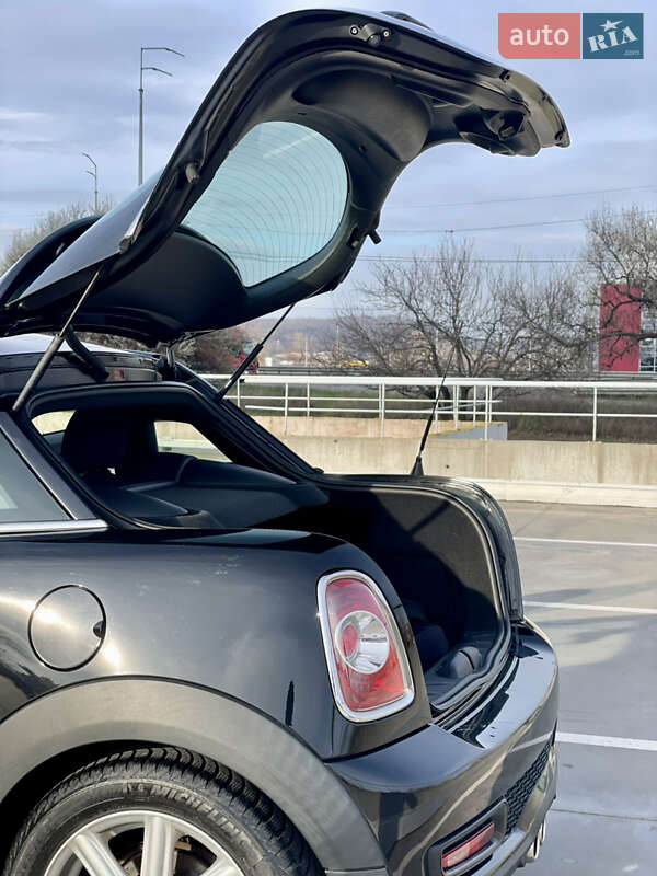 Купе MINI Cooper 2011 в Киеве фото 29 Купе MINI Cooper 2011 в Киеве