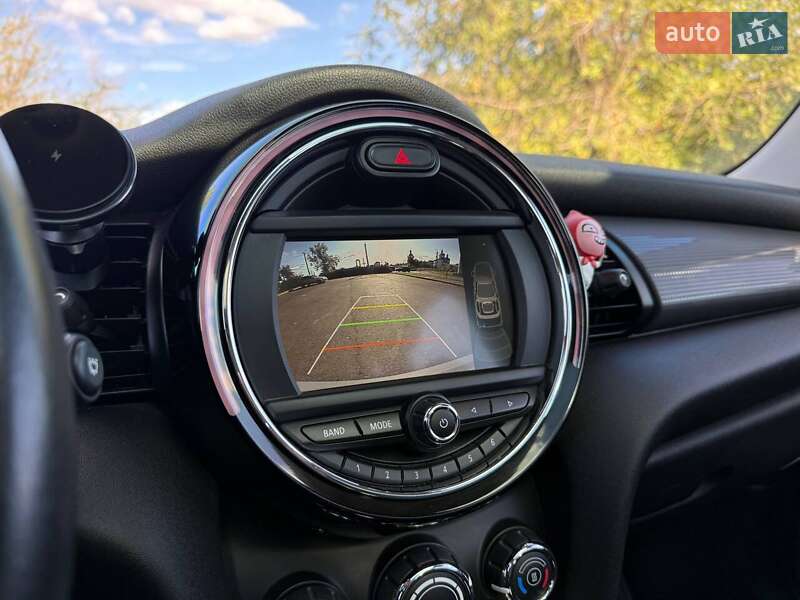 Хэтчбек MINI Cooper 2015 в Кривом Роге