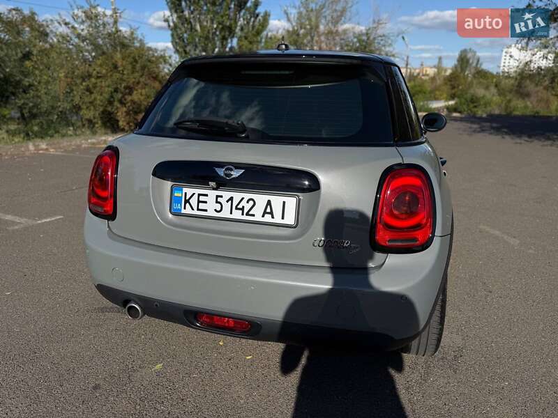 Хэтчбек MINI Cooper 2015 в Кривом Роге