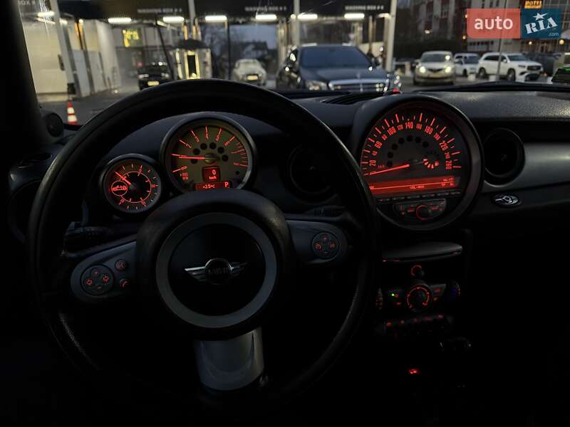 Хетчбек MINI Cooper 2009 в Києві фото 27 Хетчбек MINI Cooper 2009 в Києві