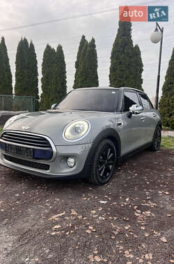 Хетчбек MINI Cooper 2016 в Броварах