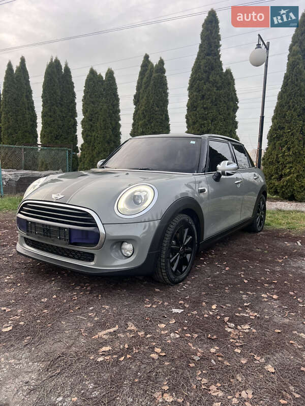 Хетчбек MINI Cooper 2016 в Броварах фото 3 Хетчбек MINI Cooper 2016 в Броварах