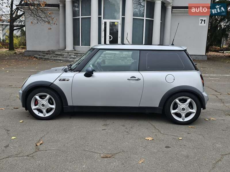 Хетчбек MINI Cooper 2004 в Києві