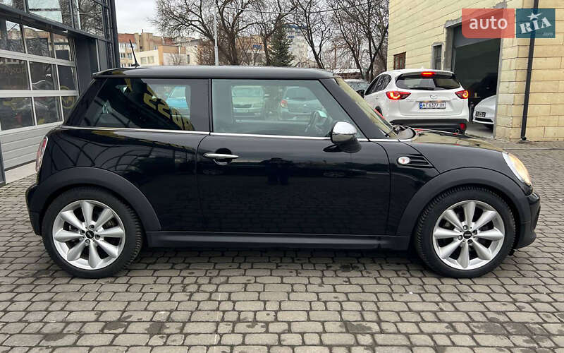 Хэтчбек MINI Cooper 2013 в Ивано-Франковске