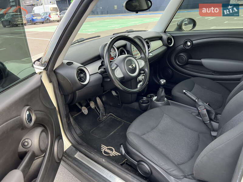 Хэтчбек MINI Cooper 2007 в Киеве