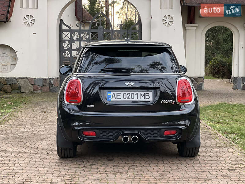 Хэтчбек MINI Cooper 2015 в Киеве