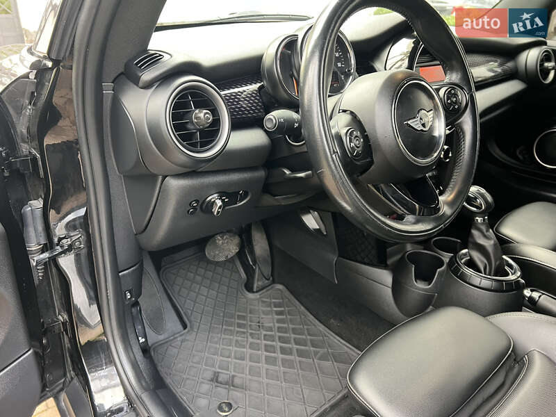 Хэтчбек MINI Cooper 2015 в Киеве